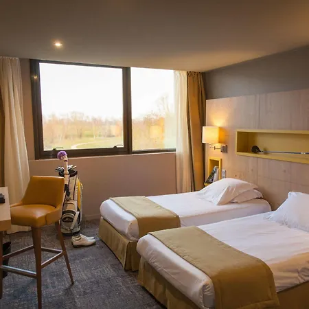 Hotel Domaine Du Gouverneur, Hotel, Restaurant & Golf Monthieux