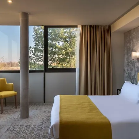 Domaine Du Gouverneur, Hotel, Restaurant & Golf 4* Monthieux