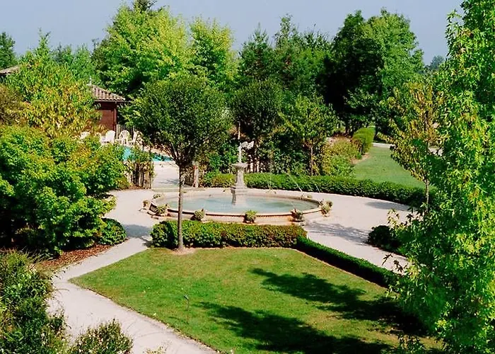 Domaine Du Gouverneur, Hotel, Restaurant & Golf Hotel Monthieux