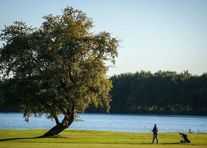 Domaine Du Gouverneur, Hotel, Restaurant & Golf Hotel Monthieux