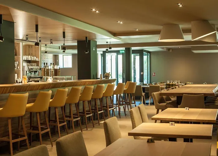 Domaine Du Gouverneur, Hotel, Restaurant & Golf Hotel Monthieux