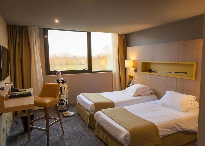 Hotel Domaine Du Gouverneur, Hotel, Restaurant & Golf Monthieux