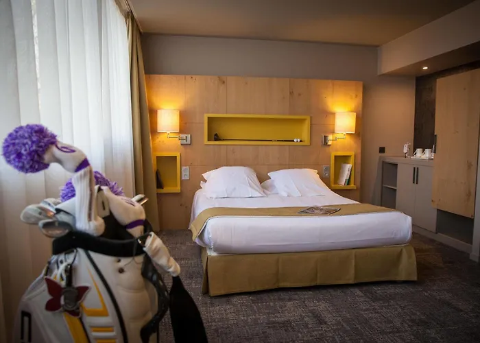 Hotel Domaine Du Gouverneur, Hotel, Restaurant & Golf Monthieux